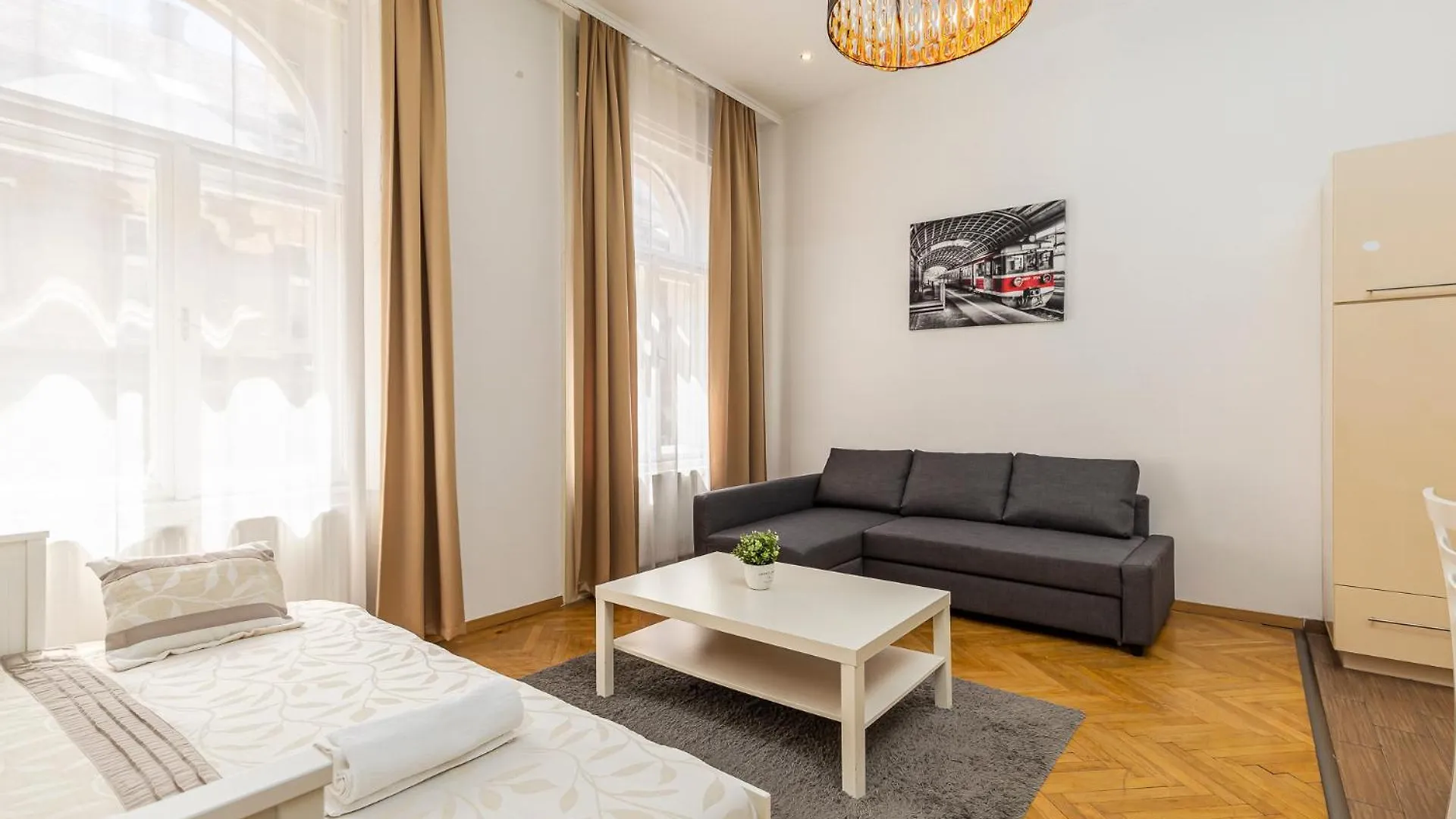 Real Apartments Revay Будапешт Венгрия